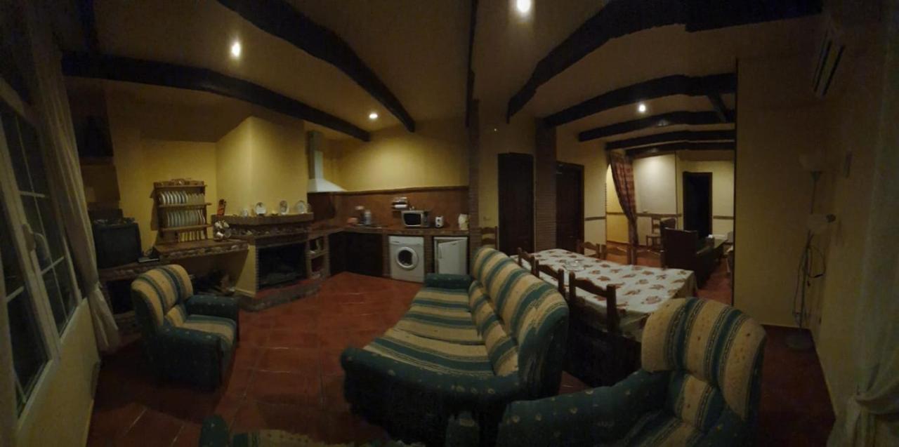 Monte Rosado Viviendas Vacacionales La Peza 외부 사진